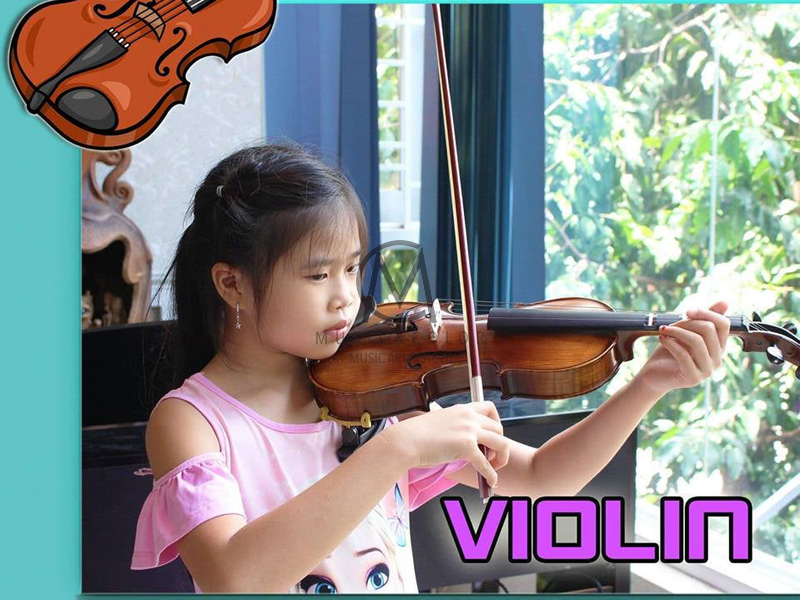 Primary Violin course at Music & Colour- Vung Tau